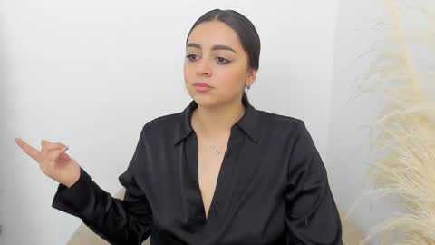 Erika Mendez online show from 12/23/24, 08:25