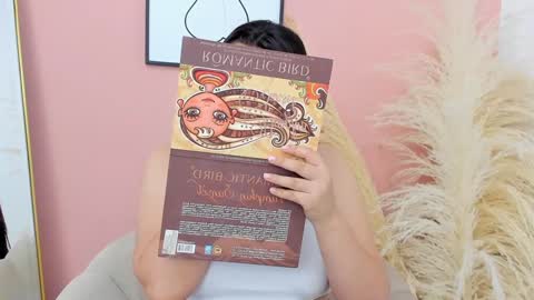 Erika Mendez online show from 01/08/25, 08:18