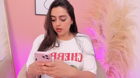 Erika Mendez online show from 01/10/25, 08:26