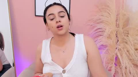 Erika Mendez online show from 02/11/25, 08:10