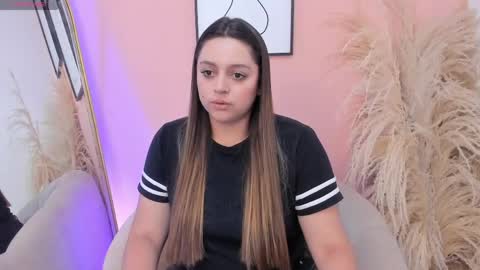 Erika Mendez online show from 04/17/26, 07:50