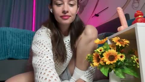 Erika Miu online show from 10/17/25, 05:37