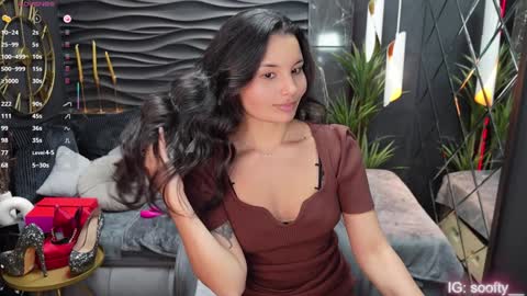 Erika online show from 02/04/25, 07:44