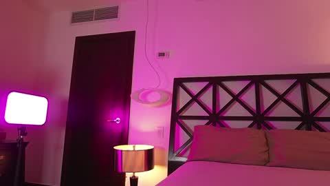 Venus Skye online show from 09/13/25, 08:19