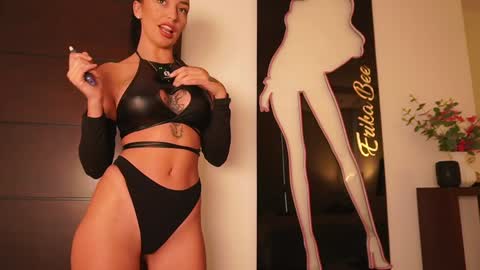 Venus Skye online show from 11/01/25, 08:11