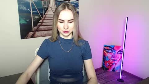 Erika online show from 04/17/26, 12:08