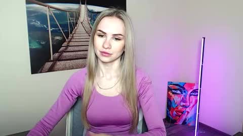 Erika online show from 04/21/26, 12:11