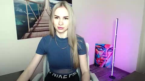 Snapshot of erikagavin chatting on 05/12/26, 11:51 Erika online show from 05/12/26, 11:51