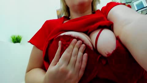 Adelina online show from 12/07/24, 08:11