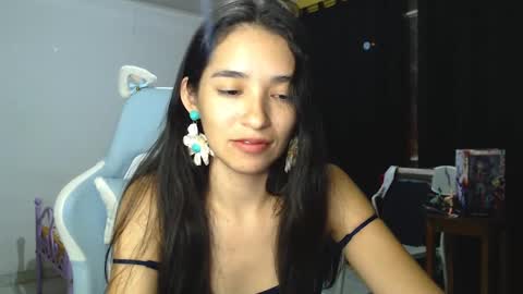 erina_1 online show from 12/14/24, 04:23