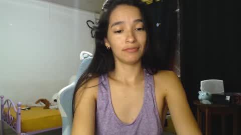 erina_1 online show from 02/07/25, 01:36