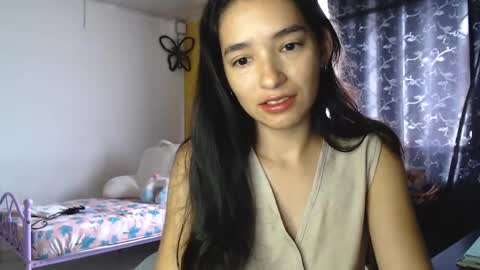 erina_1 online show from 02/26/25, 03:41
