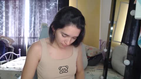 erina_1 online show from 10/20/25, 04:29