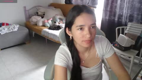 Snapshot of erina_1 chatting on 04/17/26, 05:27 erina_1 online show from 04/17/26, 05:27