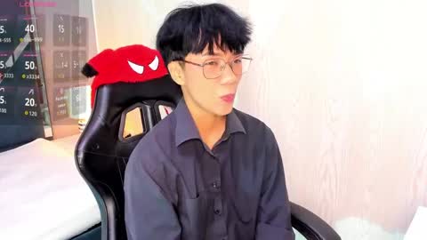 Eriol online show from 04/22/26, 12:07