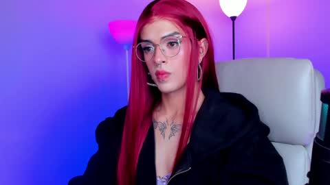 Snapshot of erisleon chatting on 01/27/25, 09:02   online show from 01/27/25, 09:02