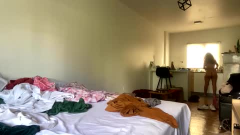 Gabs online show from 12/19/25, 02:35