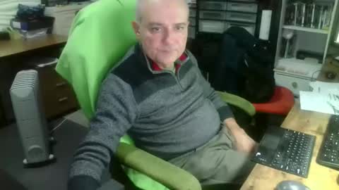 ernello online show from 10/20/25, 07:47