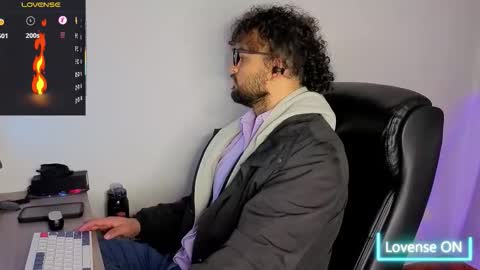 Snapshot of ernesto_rodriguez_82 chatting on 10/15/25, 04:12 ernesto rodriguez 82 online show from 10/15/25, 04:12