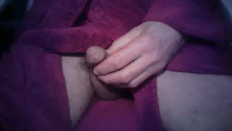 Snapshot of ernie4u chatting on 03/02/25, 08:27 Ernie online show from 03/02/25, 08:27