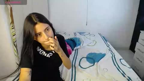 Snapshot of erosgirls_ chatting on 09/25/25, 03:54 erosgirls_ online show from 09/25/25, 03:54