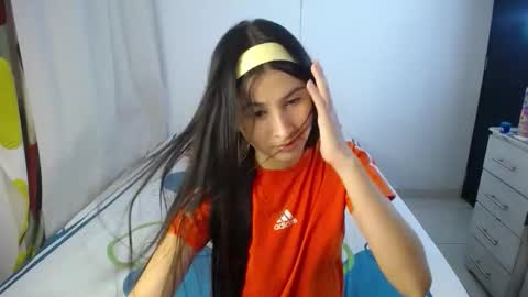Snapshot of erosgirls_ chatting on 10/09/25, 03:37 erosgirls_ online show from 10/09/25, 03:37