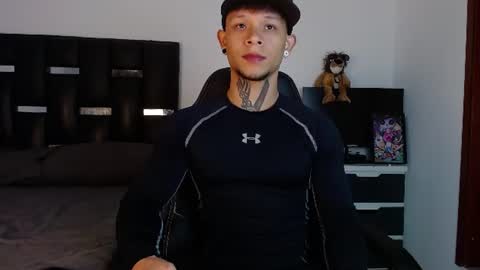 Snapshot of erosscott chatting on 07/06/26, 01:24 Eros online show from 07/06/26, 01:24