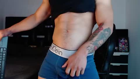 Snapshot of erosscott chatting on 07/08/26, 05:06 Eros online show from 07/08/26, 05:06