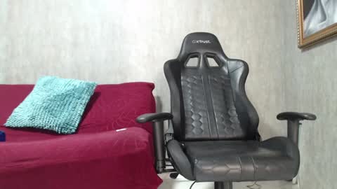 Snapshot of erossteel chatting on 01/17/25, 08:55 erossteel online show from 01/17/25, 08:55