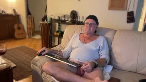 eros online show from 09/24/25, 10:35