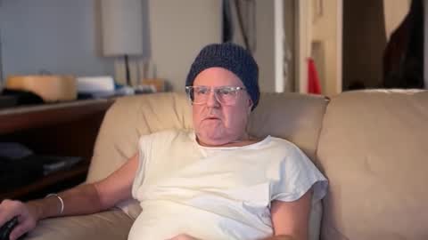 eros online show from 11/22/25, 09:14