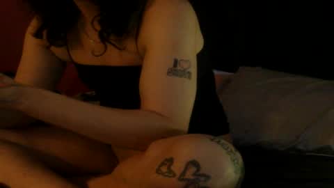 Snapshot of erotica_angel chatting on 01/16/26, 09:19 Nikki Erotica online show from 01/16/26, 09:19