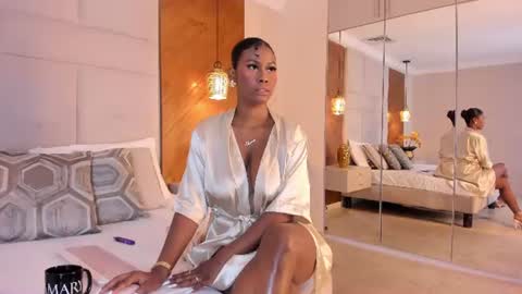 Alana online show from 07/21/26, 12:02