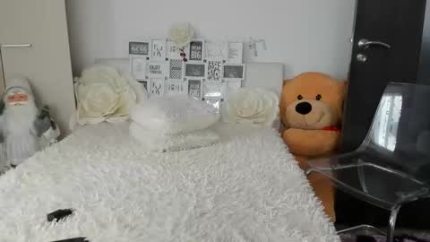 eroticsensualkitty4u online show from 02/24/26, 07:50