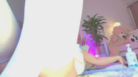 Snapshot of erotik_lady chatting on 07/14/26, 10:21 TINY online show from 07/14/26, 10:21