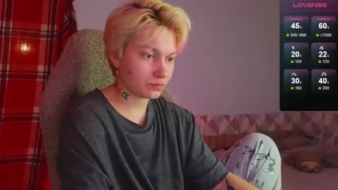 esajukyy online show from 02/05/25, 03:52