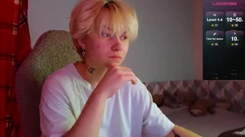 esajukyy online show from 02/13/25, 06:16