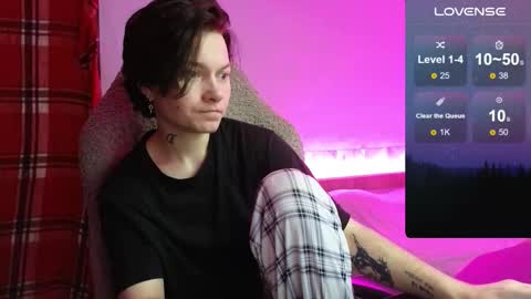 esajukyy online show from 09/28/25, 05:46