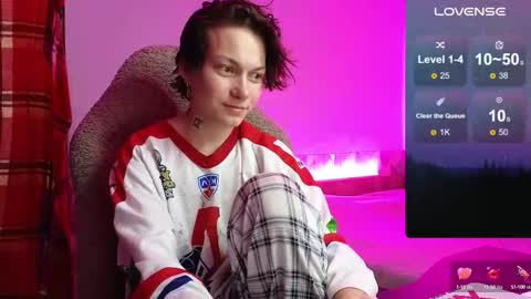 esajukyy online show from 10/16/25, 02:07