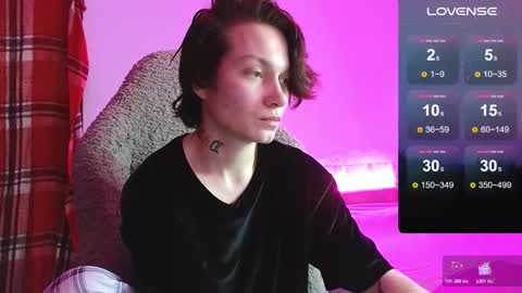 esajukyy online show from 11/11/25, 01:44