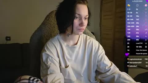 esajukyy online show from 03/02/26, 04:36