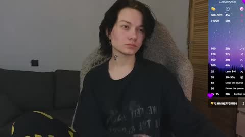 esajukyy online show from 04/11/26, 01:15