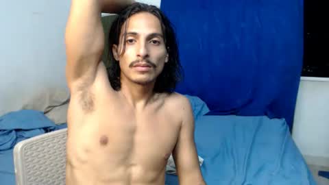 Snapshot of escanor_legendary chatting on 04/25/26, 12:13 Scanor online show from 04/25/26, 12:13