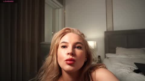 Eseniya online show from 02/28/25, 07:37