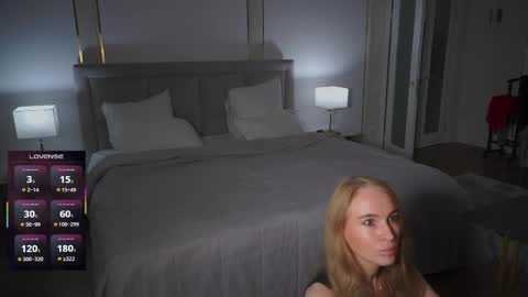 Eseniya online show from 06/01/26, 11:23
