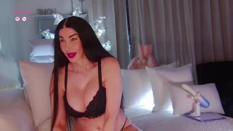 Esther online show from 03/17/26, 05:16