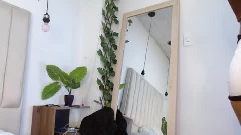 esmeralda_as online show from 06/19/26, 01:59