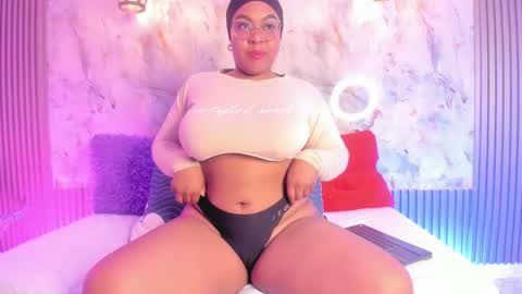 Snapshot of esmeralda_duarte chatting on 01/31/25, 09:05 esmeralda online show from 01/31/25, 09:05