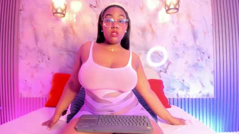 Snapshot of esmeralda_duarte chatting on 02/03/25, 09:08 esmeralda online show from 02/03/25, 09:08