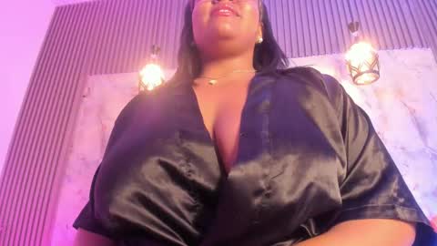 Snapshot of esmeralda_duarte chatting on 02/03/25, 03:17 esmeralda online show from 02/03/25, 03:17
